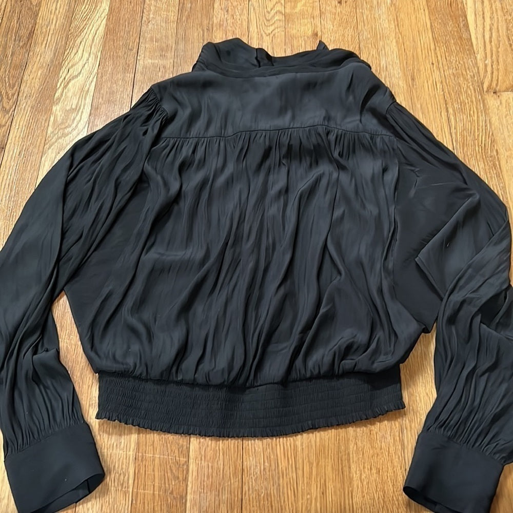 RAMY Brook Women’s Black Blouse Size M