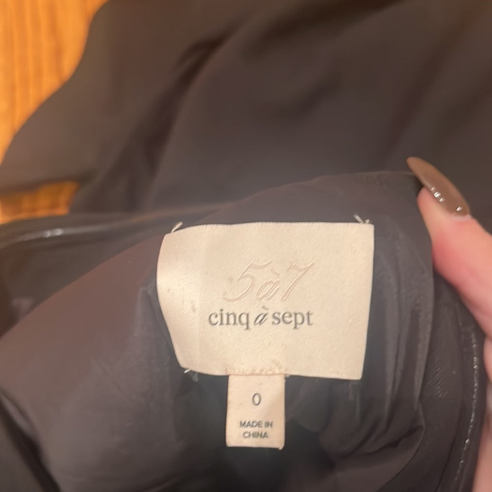 5à7 Cinq à sept Woman’s Black One Shoulder Ruffle Dress Size 0