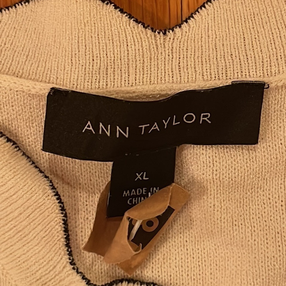 ANN Taylor Top with Black Lining Size XL