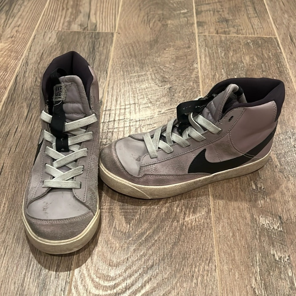 Nike Mid Blazers Purple Kids Size 2.5