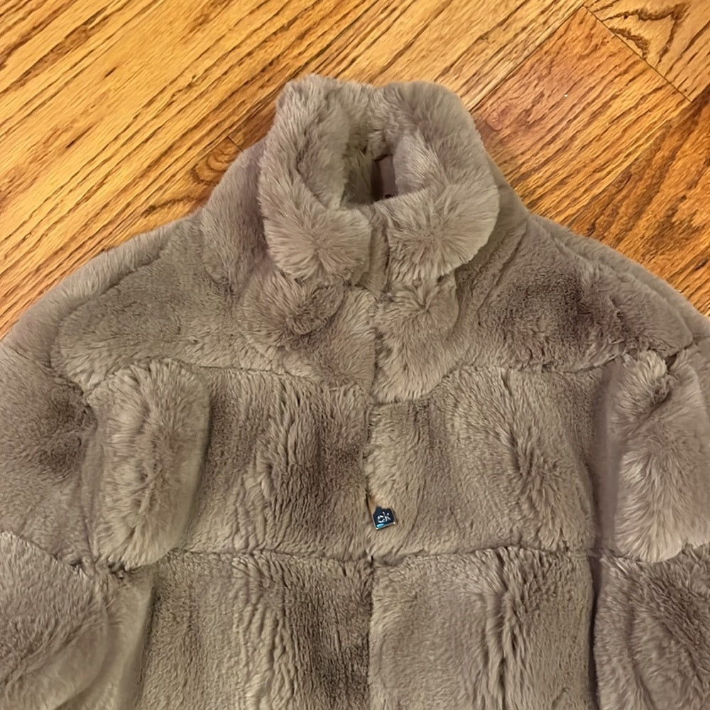 NWT Calvin Klein Woman’s Faux Fur Coat Size XS