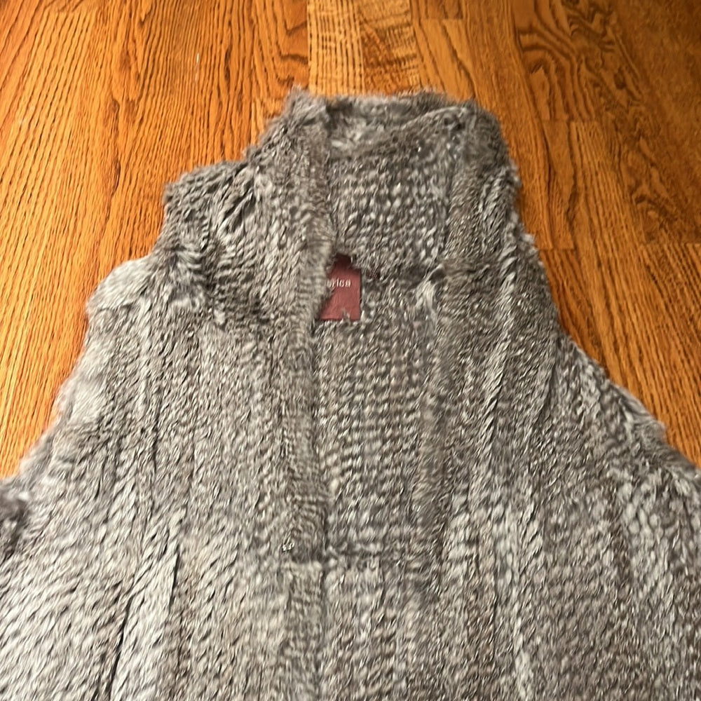 525 America Woman’s Grey Rabbit Fur Vest Size S