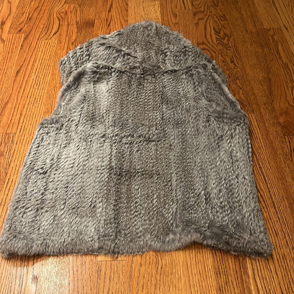 525 America Woman’s Grey Rabbit Fur Vest Size S