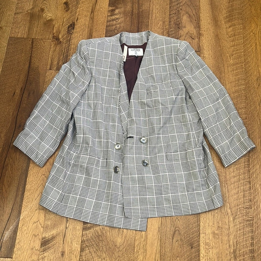 NWT Kasper II Woman’s Grey and Black Blazer Size 18