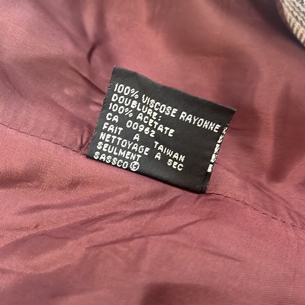 NWT Kasper II Woman’s Grey and Black Blazer Size 18