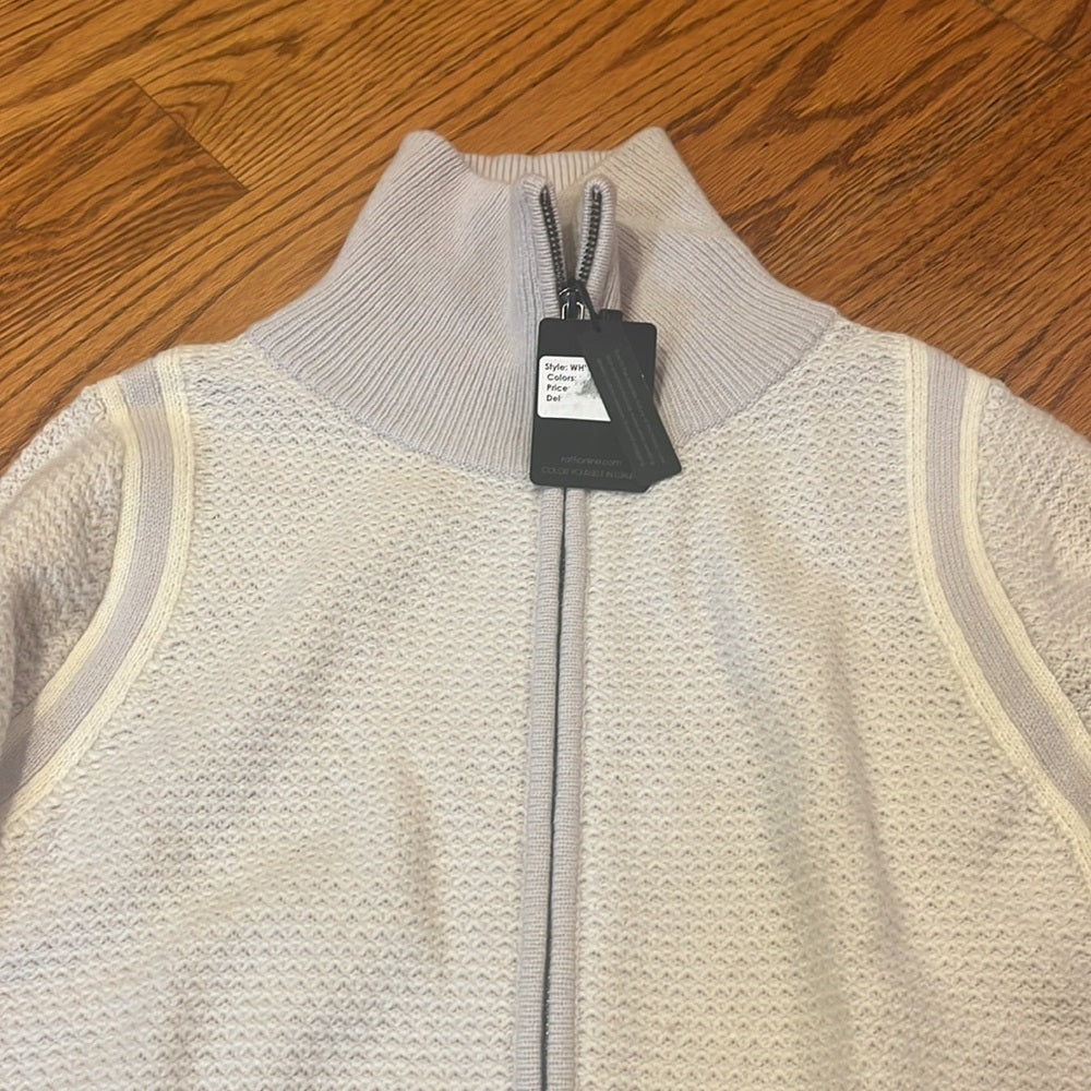 NWT Raffi Woman’s Zip-up Grey Sweater Size S
