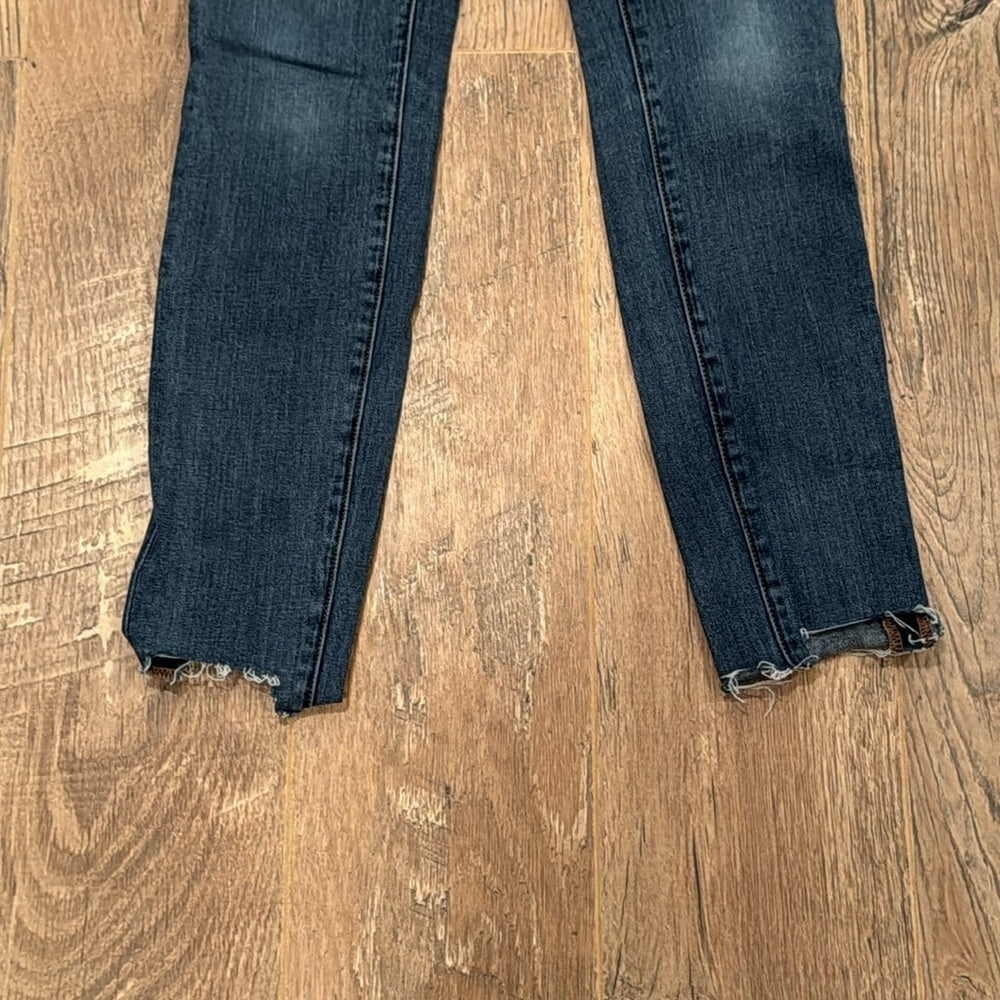 J Brand Woman’s Straight Leg Blue Jeans Size 25