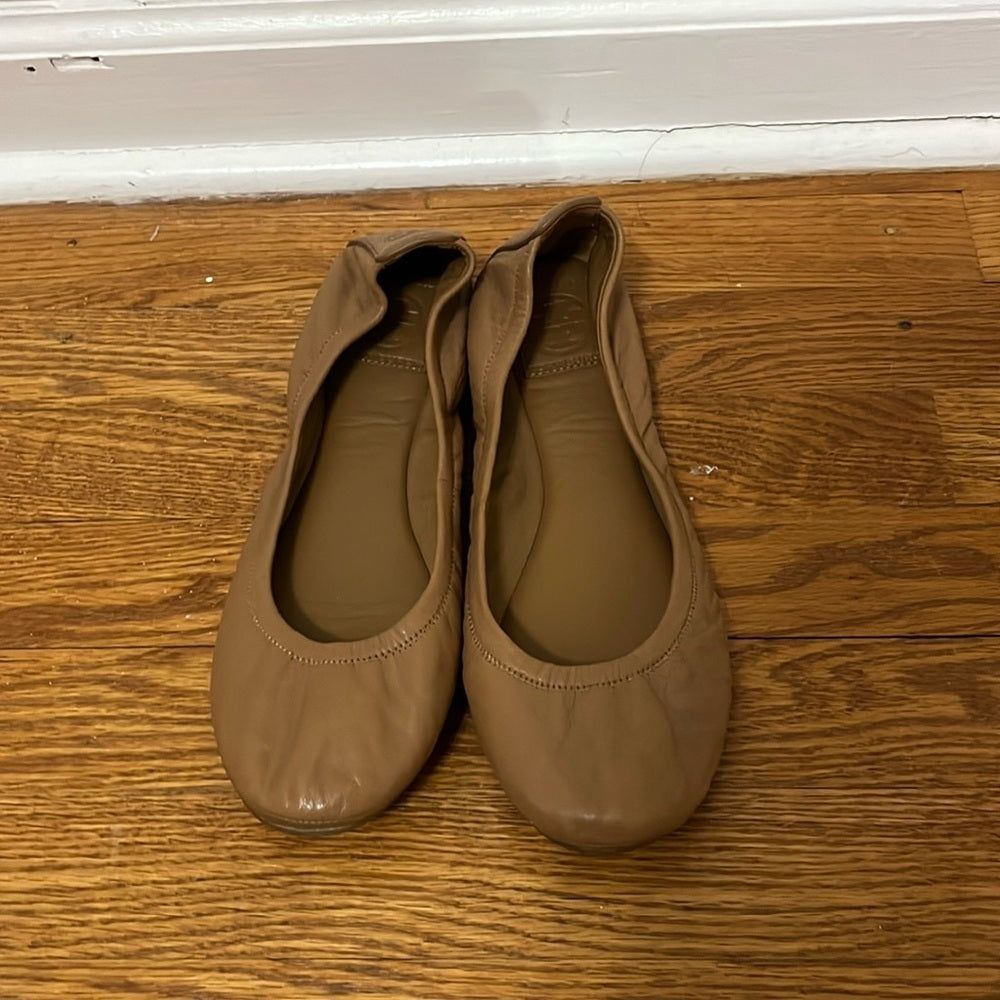 Tory Burch Women’s Tan Flats Size 10