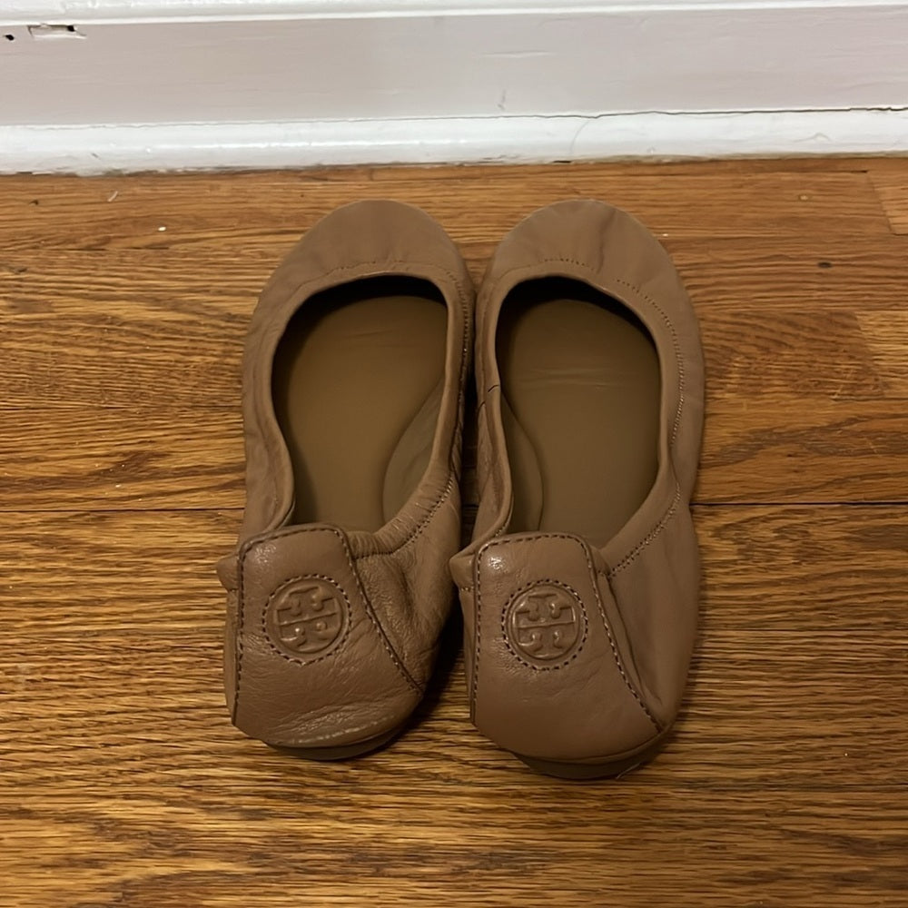Tory Burch Women’s Tan Flats Size 10