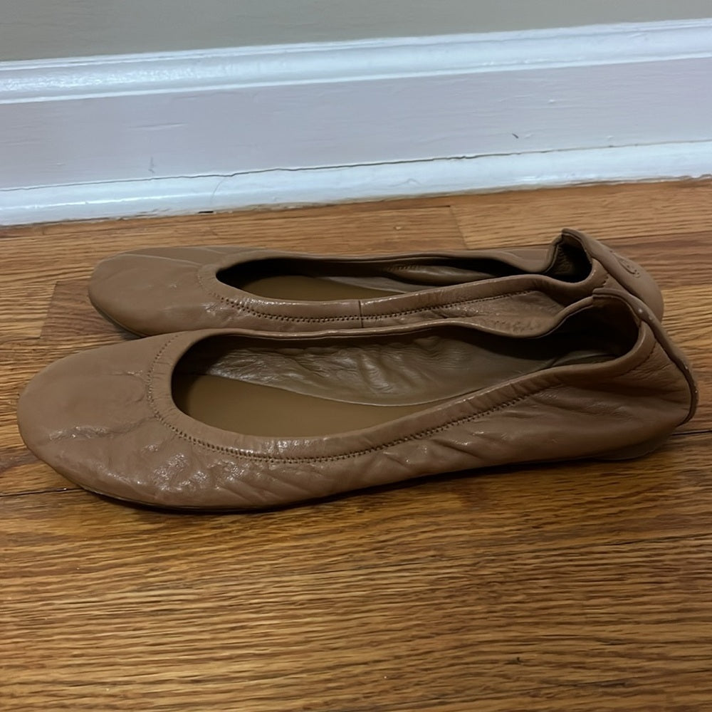 Tory Burch Women’s Tan Flats Size 10