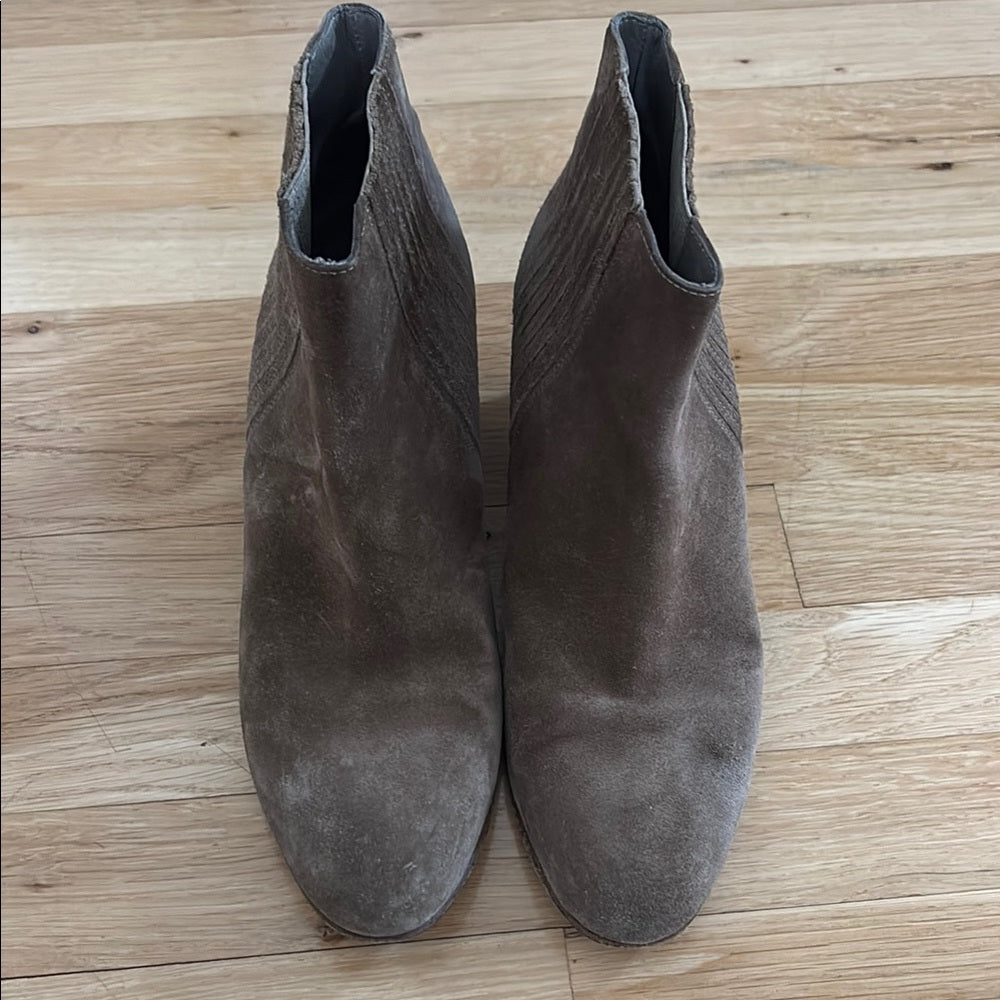 Vince Women’s Brown Suede Ankle Boots Size 8.5