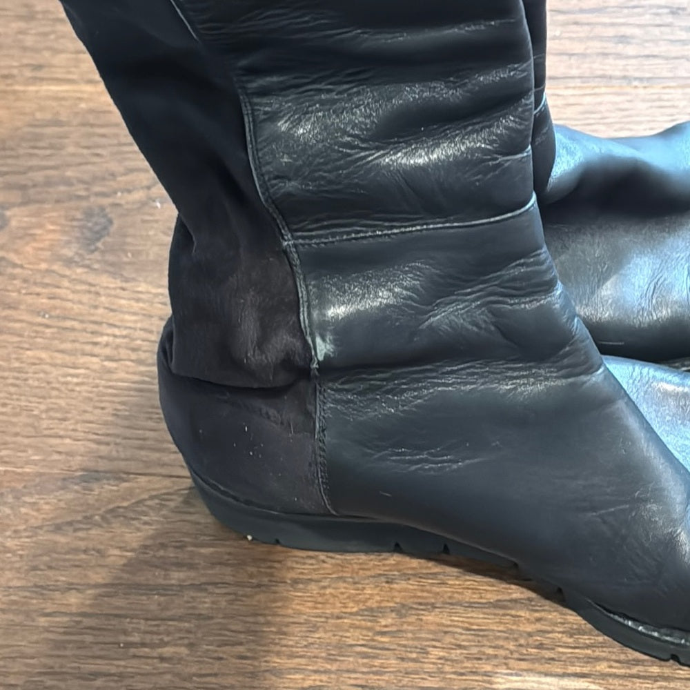 La canadienne Black Leather and Suede Knee-High Boots Size 37