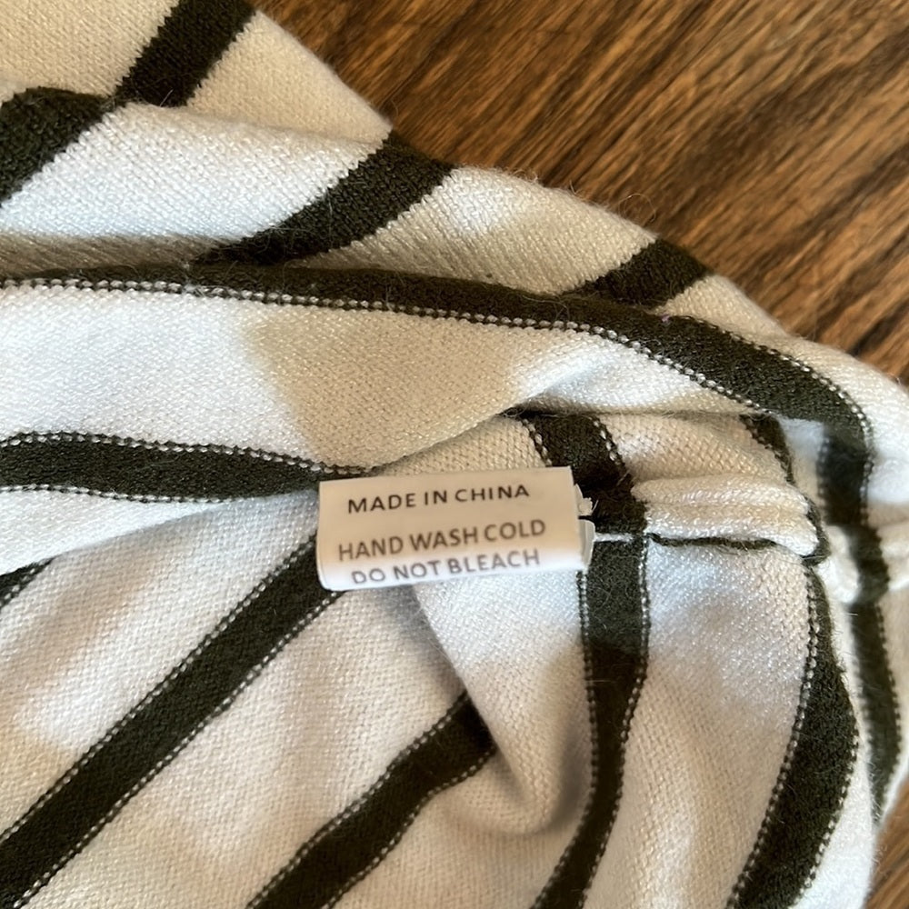 Wonen’s Lumiere striped top Size Medium