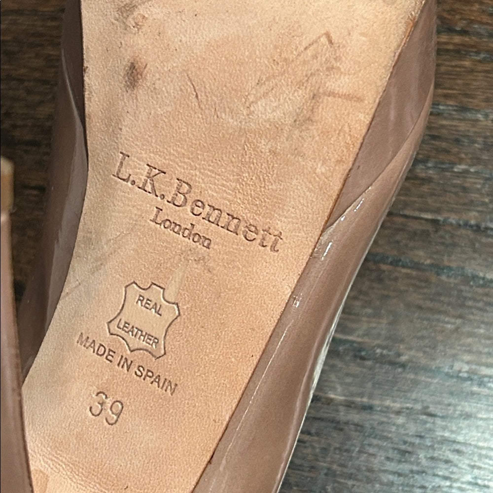 L.K. Bennett Women’s Elegant Nude Platform Pumps Size 39 / 9