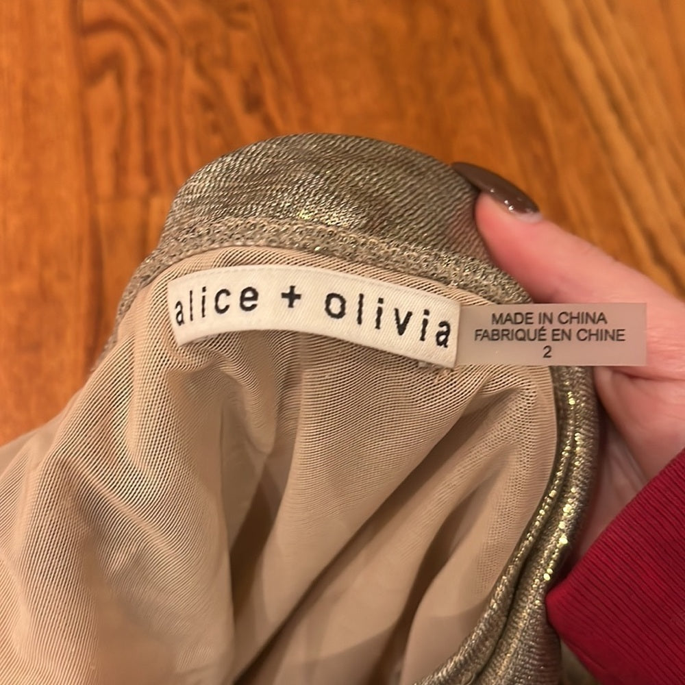 Alice & Olivia Woman’s One Shoulder Silver Dress Size 2