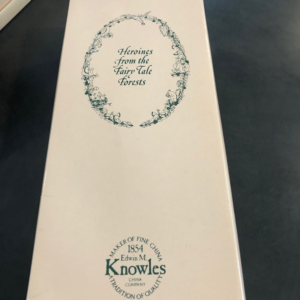 Snow White Knowles Porcelain Dolls
