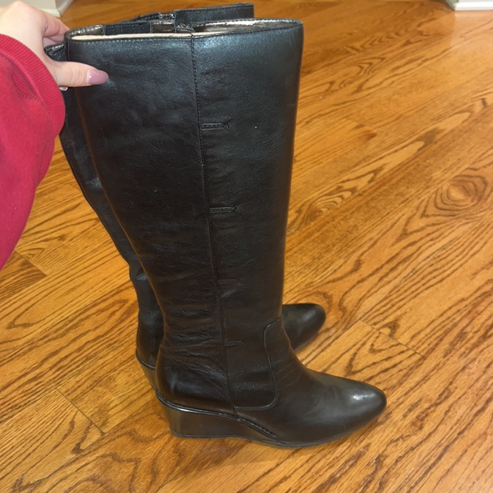 Rockport Woman’s Black Boots Size 9