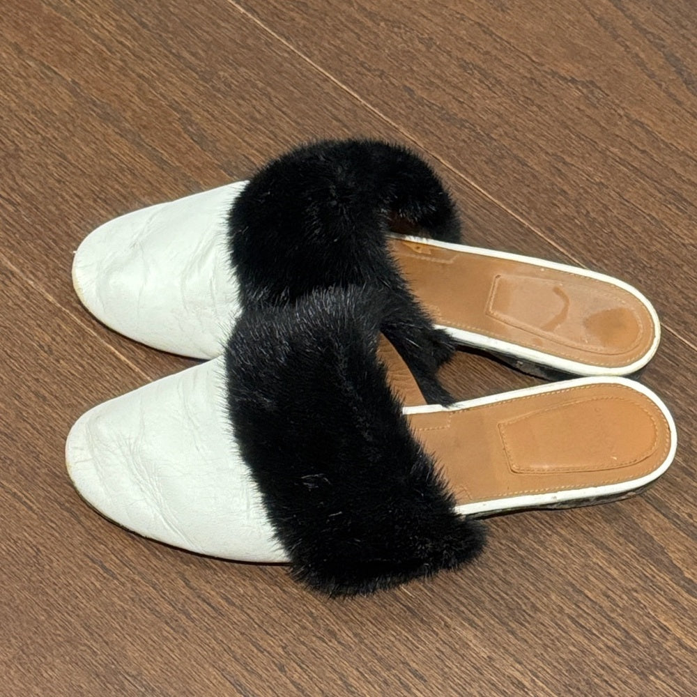 Givenchy Women’s White and Black Fur Women's Flats Size 41