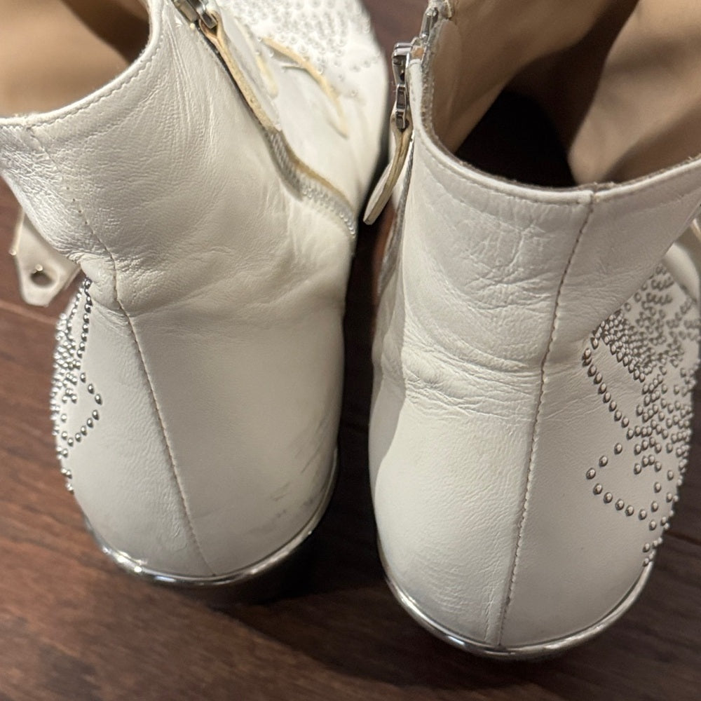 Chloe Women’s Off White Studded Ankle Boots Size 40.5/10.5