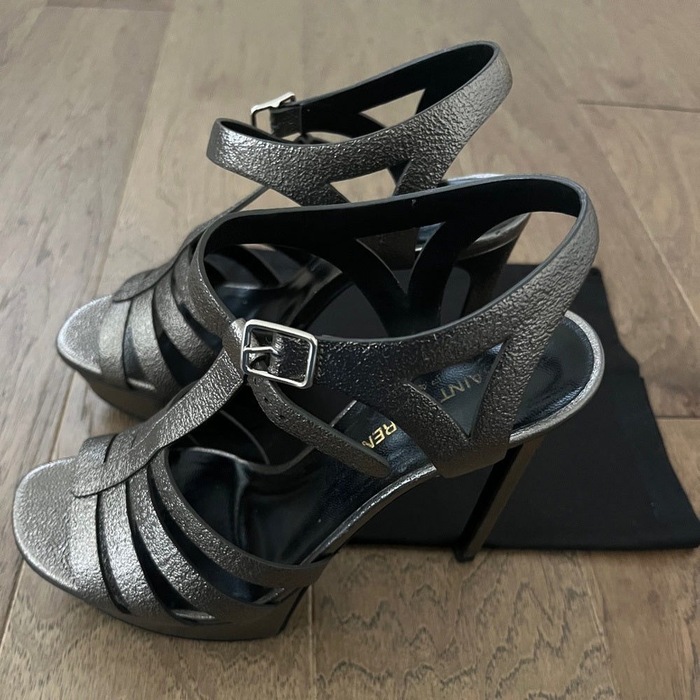 Yves Saint Laurent YSL Women's Silver Strappy Sandals Size 7