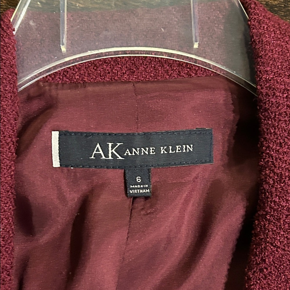 NWT Anne Klein Women's Burgundy Blazer Size 6