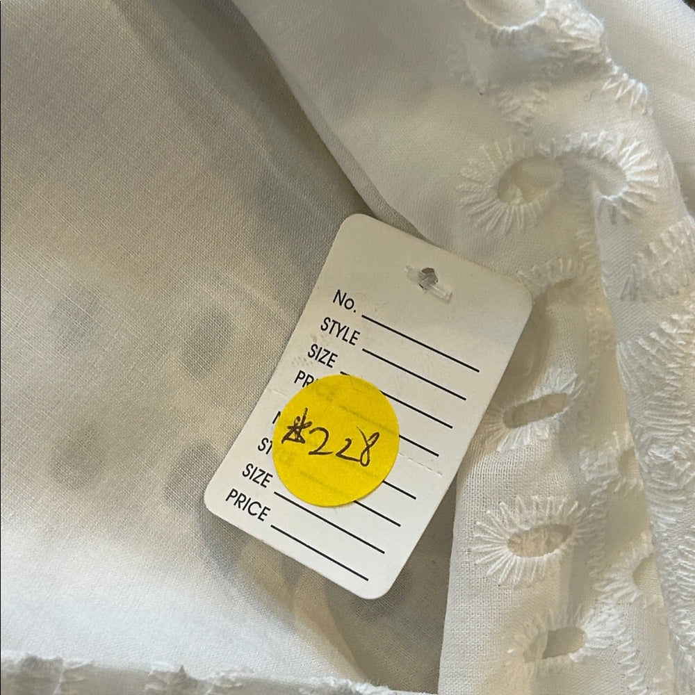 NWT Blu Royal Women’s Elegant White Eyelet Maxi Dress