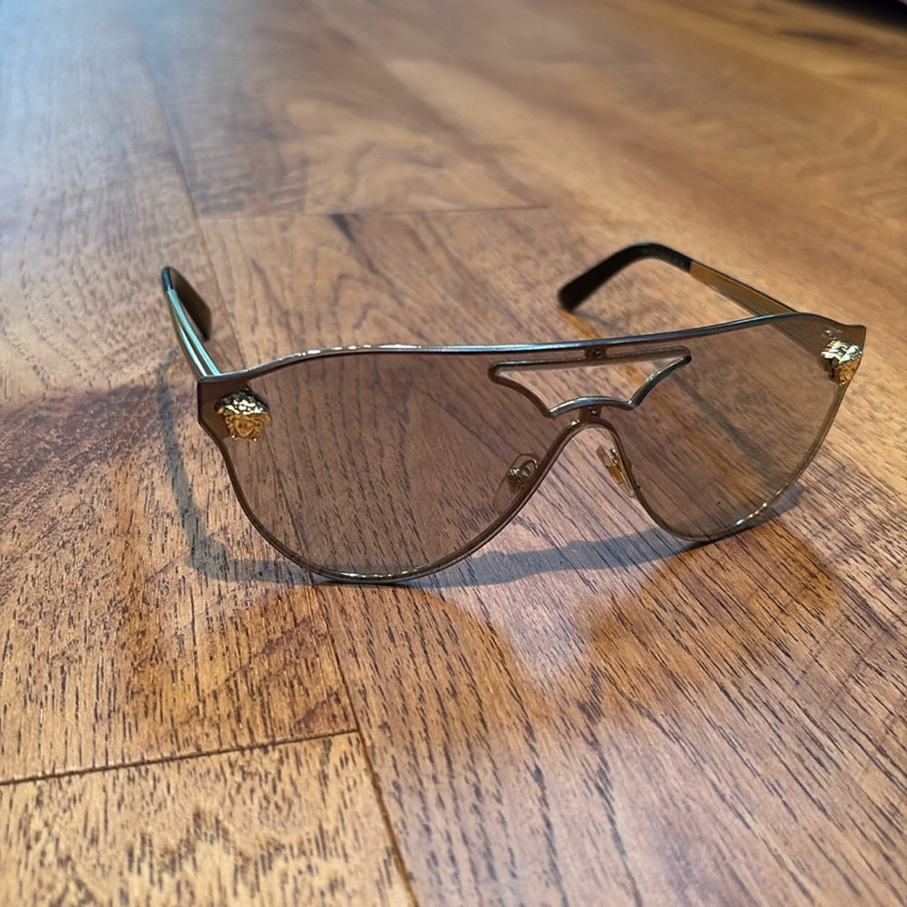 Versace Woman’s Light Grey Gold Mirrored Sunglasses
