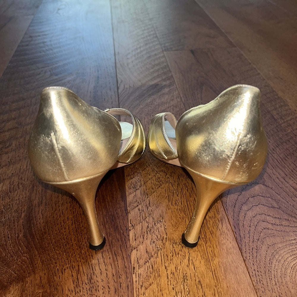 Manolo Blahnik Woman’s Gold Heels Size 40/10