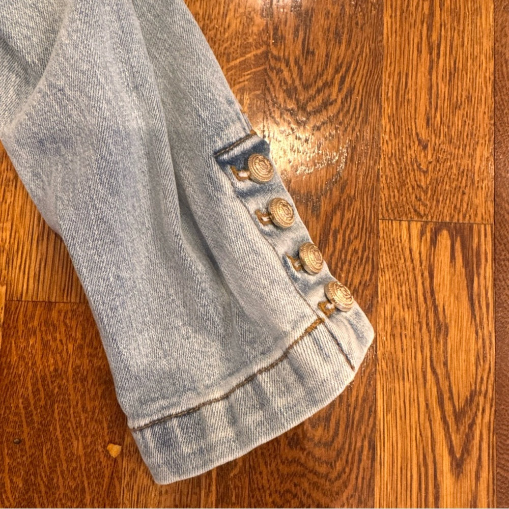 Generation Love Women's Light Blue Denim Jacket Size Large