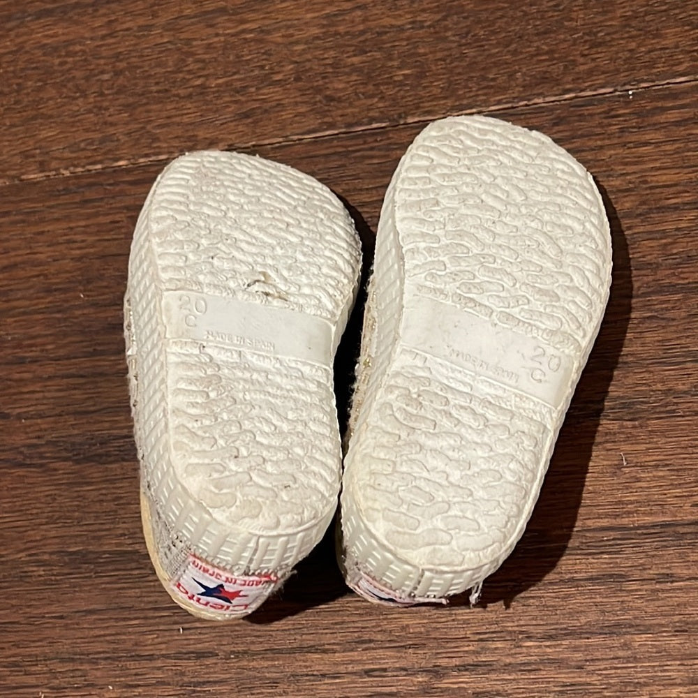 Cienta Baby Girls Slip On Shoes Size 5