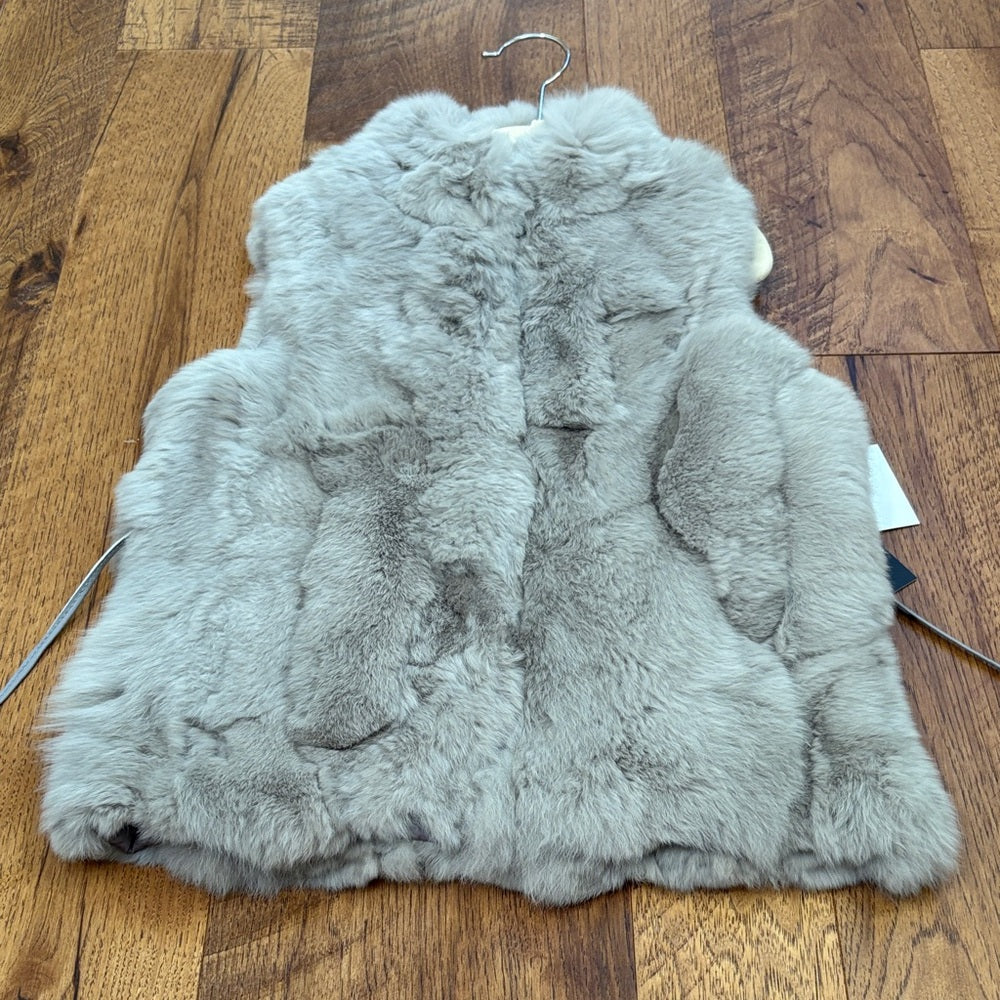 NWT Adrienne Landau Girl’s Grey Real Fur Vest Size 6/8