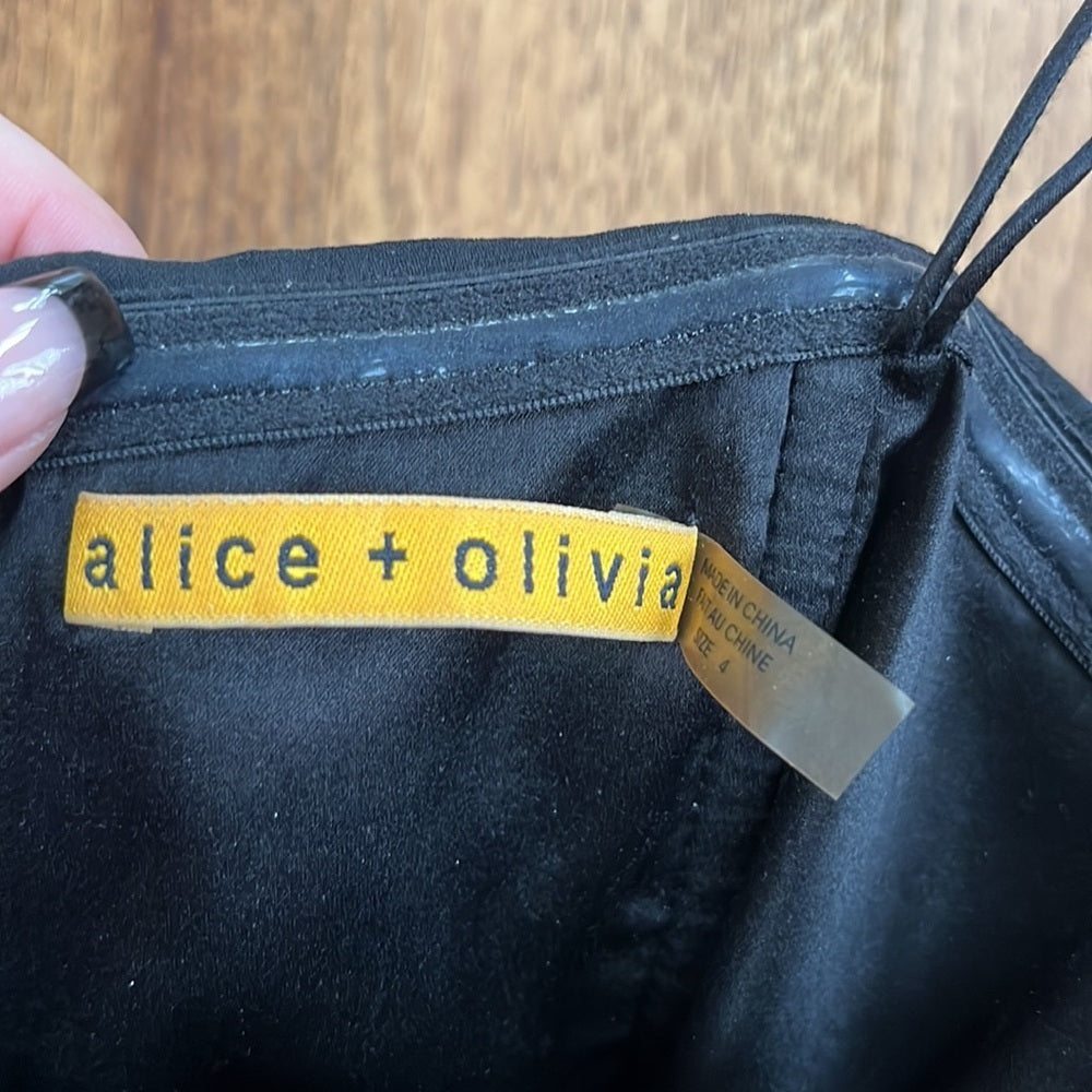 Alice + Olivia Woman’s Blue and Black Strapless Dress Size 4