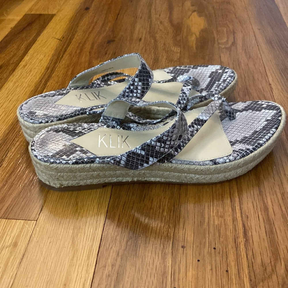 Klik Women’s Gray Snakeskin Sandals Size 7