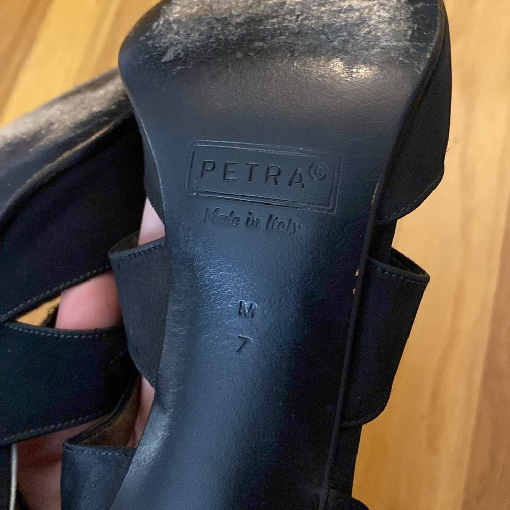 Petra Women’s Black Pointed Toe Heels Size 7