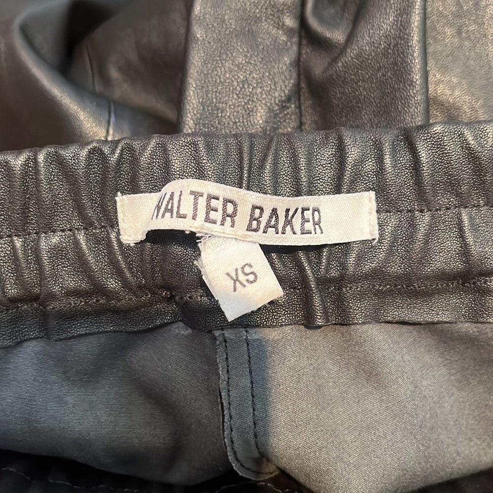 Walter Baker Woman’s Black Leather Pants Size XS
