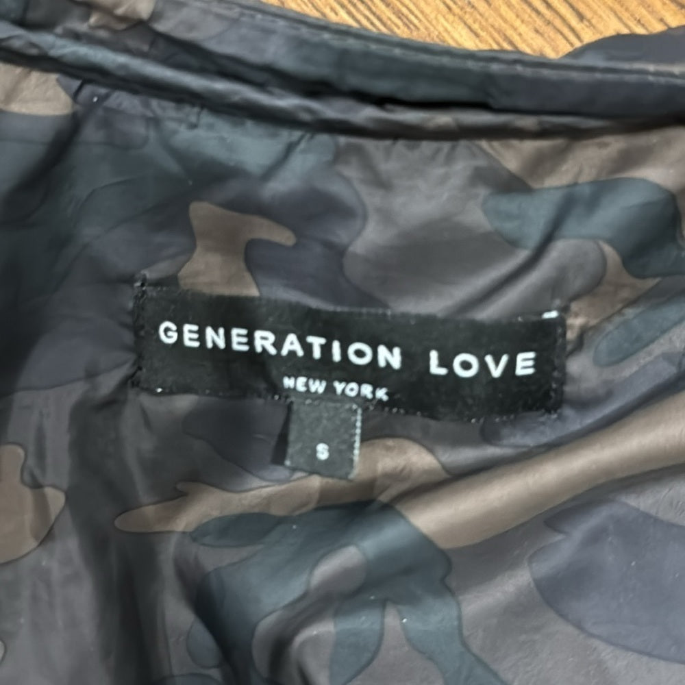 Generation Love Women’s Bomber Jacket Green and Brown Size Small