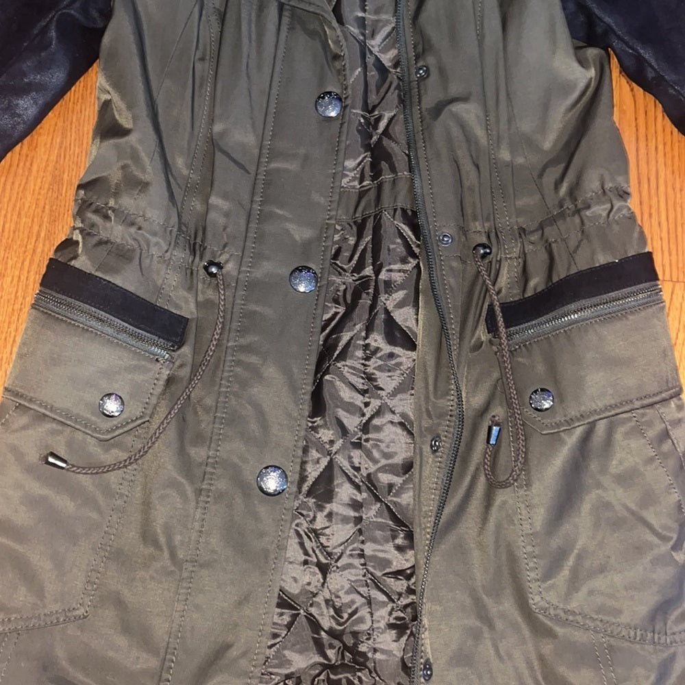 Laundry by Shelli Segal Woman’s Army Green Jacket Size XS