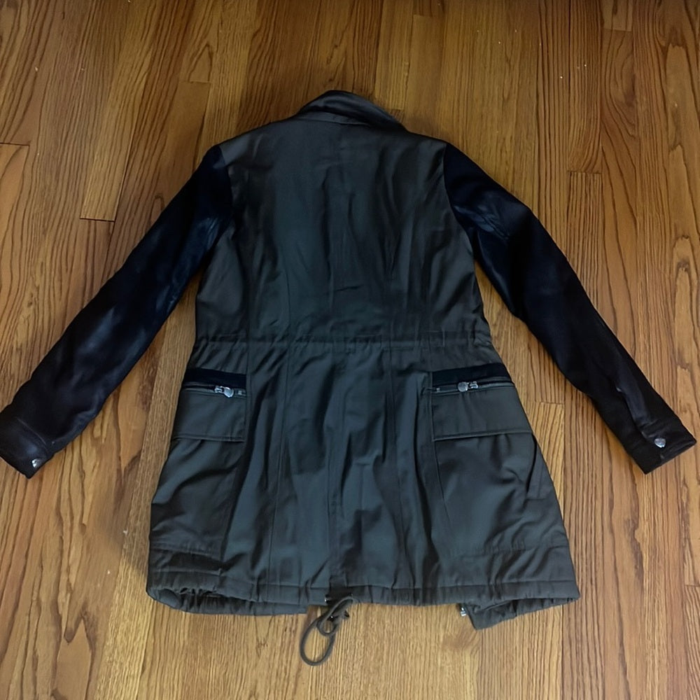 Laundry by Shelli Segal Woman’s Army Green Jacket Size XS
