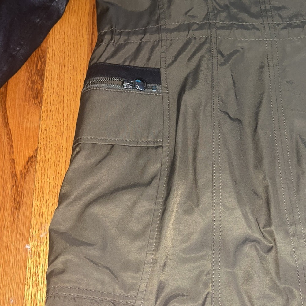 Laundry by Shelli Segal Woman’s Army Green Jacket Size XS