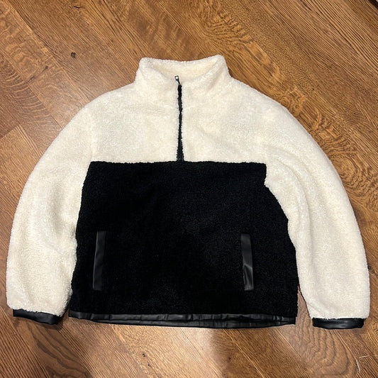 Central Park West Women’s Quarter Zip Jacket Black and White Size Small