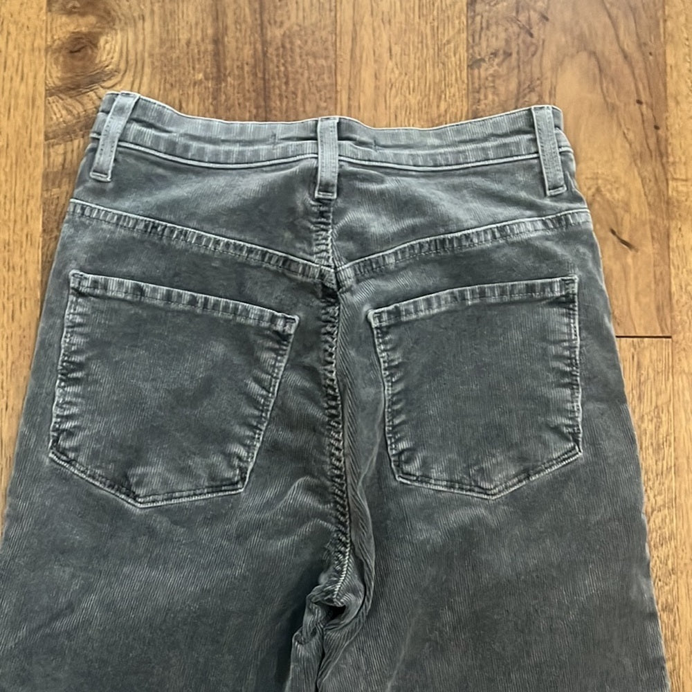 J Brand Woman’s Joan Crop Sleepwalker Jeans Size 24