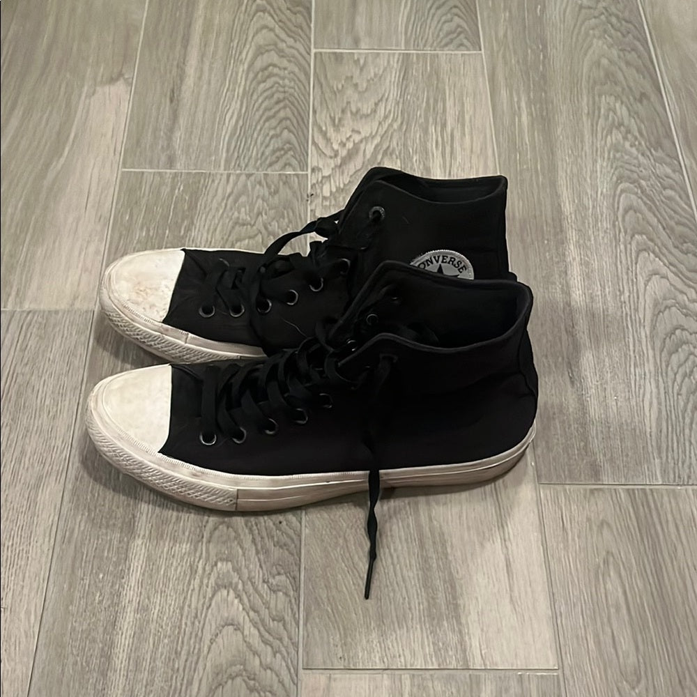 Converse - Chuck Taylor Unisex Black and White Shoes Size: 8.5 Mens 10.5 Womens