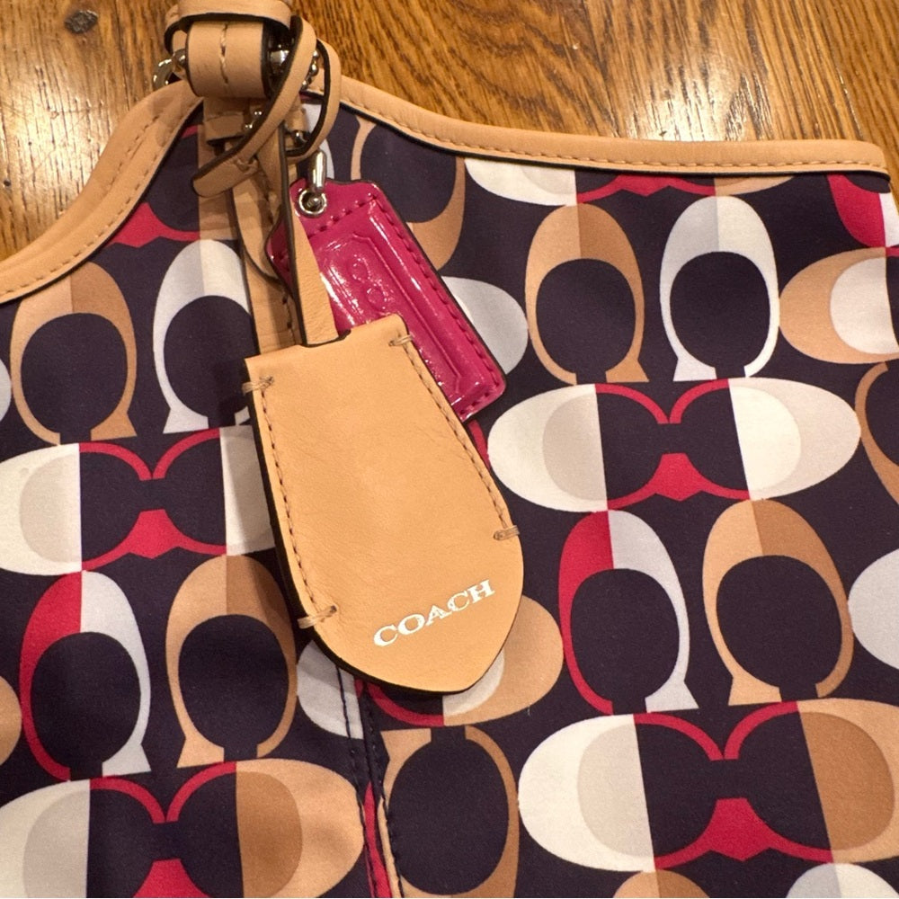 NWT Coach Stylish Tote Bag - Multicolor