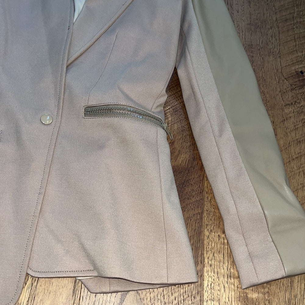 Central Park West Woman’s Layered Hooded Jacket Size XS