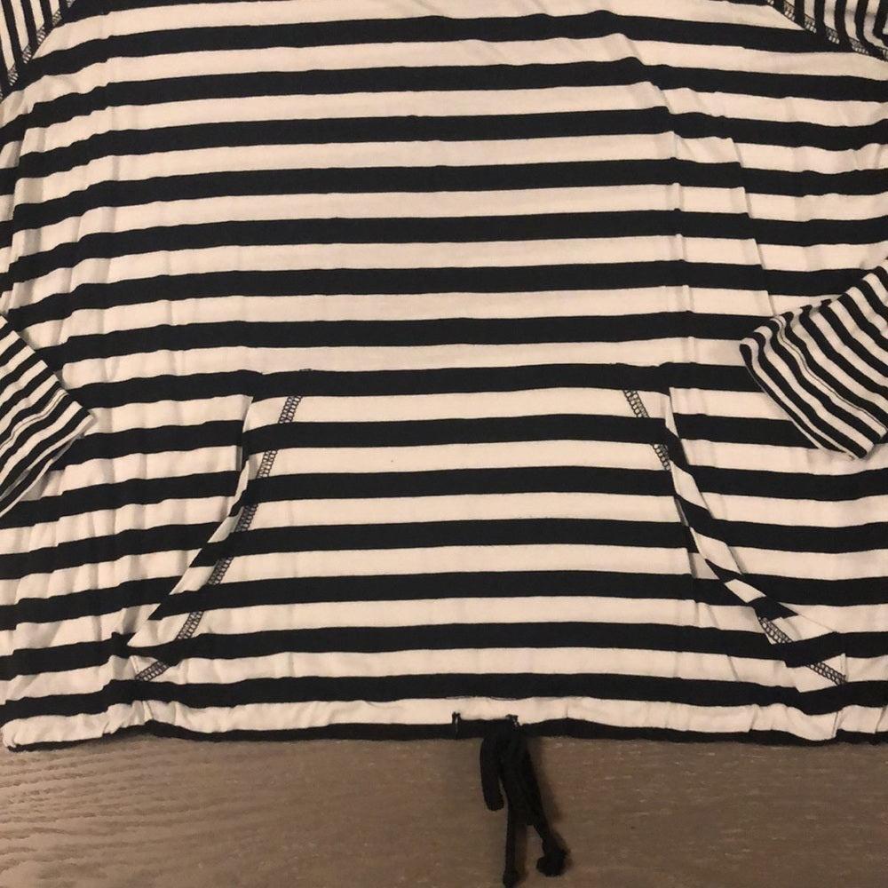 Karen Kane Women’s Top size Small