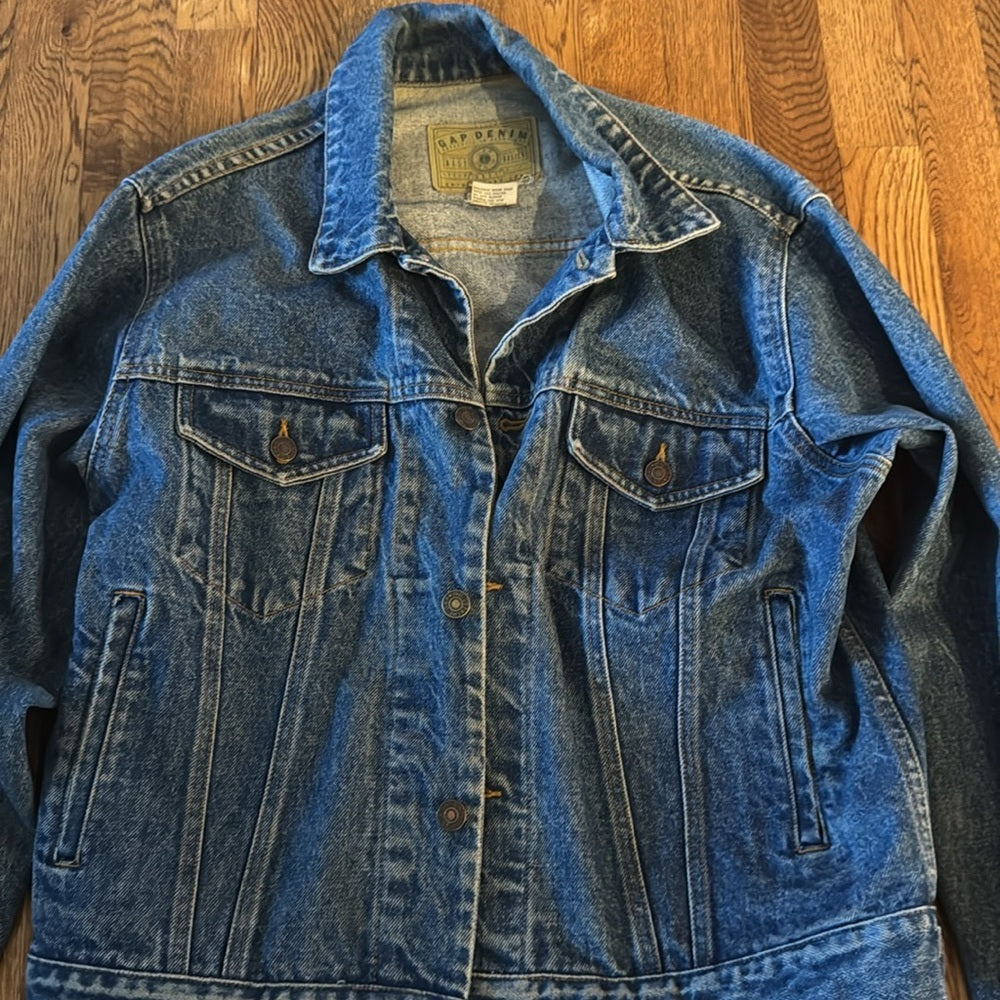 Gap Denim Women’s Classic Denim Jacket with Eye Design Size Medium