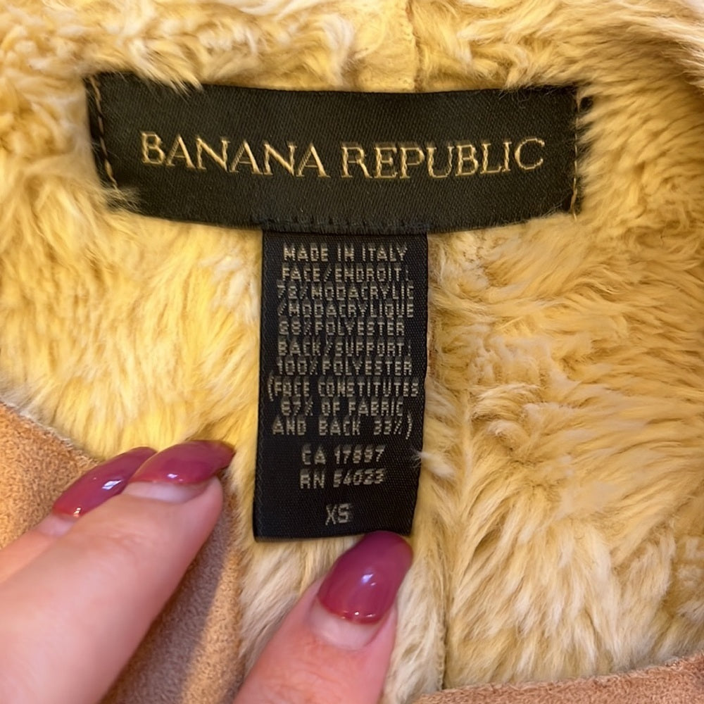 Banana Republic Woman’s Tan Fur Lined Coat Size XS