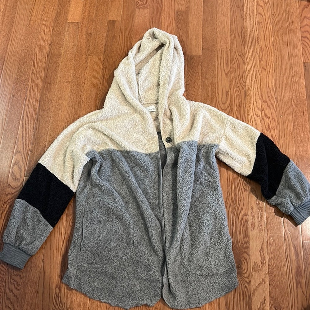 Vintage Havana Women’s Fluffy Jacket Size Medium