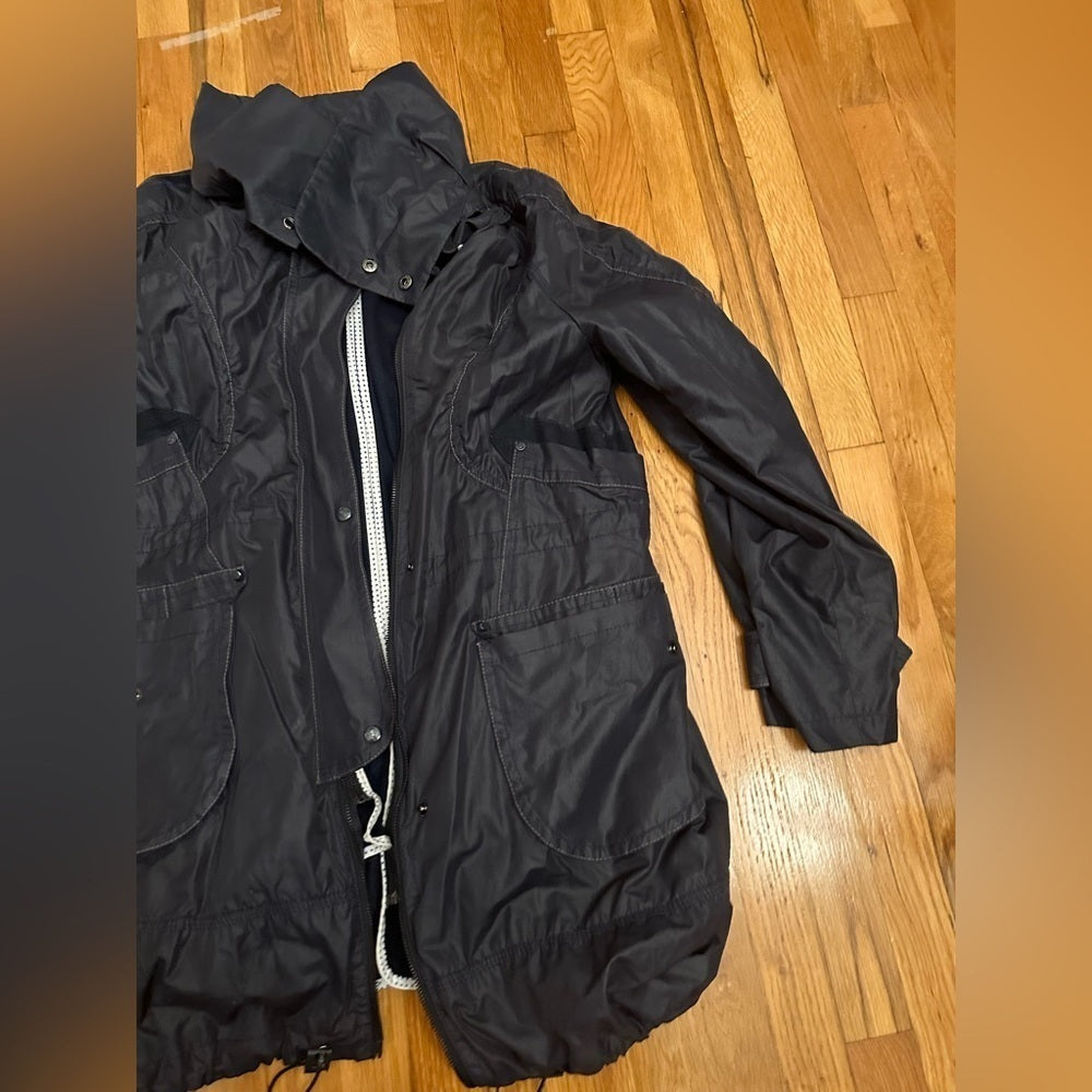 McGinn Black Thick Rain Jacket Size 38