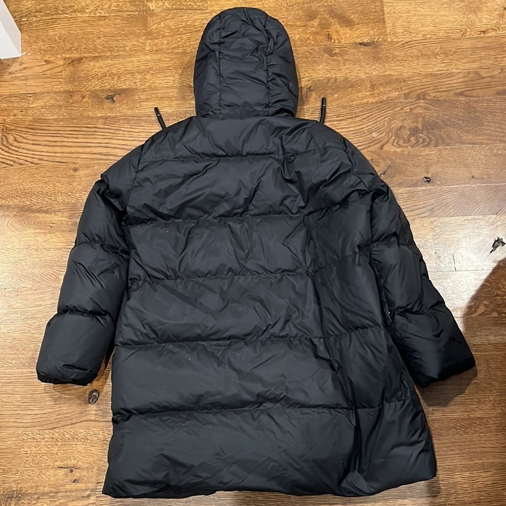 Zara Women’s Black Puffer Jacket Size Small